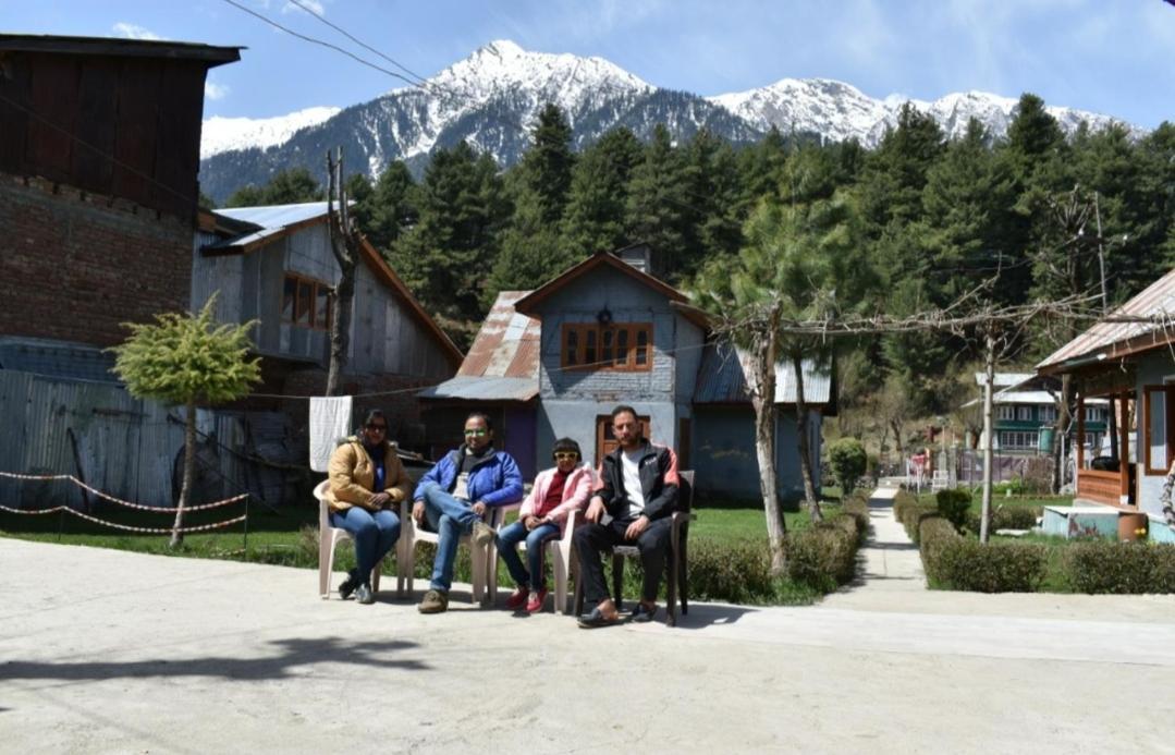 New Relax Inn, Pahalgam, 2 Km From Lidder Valley Exteriör bild