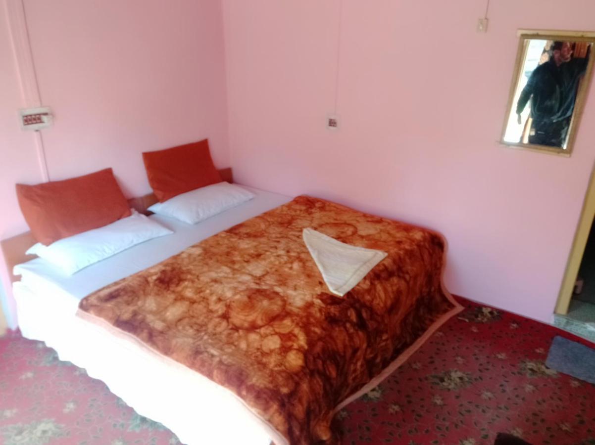 New Relax Inn, Pahalgam, 2 Km From Lidder Valley Exteriör bild