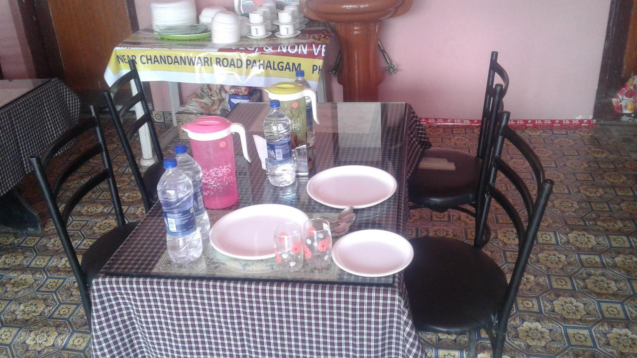 New Relax Inn, Pahalgam, 2 Km From Lidder Valley Exteriör bild