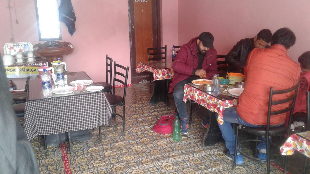New Relax Inn, Pahalgam, 2 Km From Lidder Valley Exteriör bild