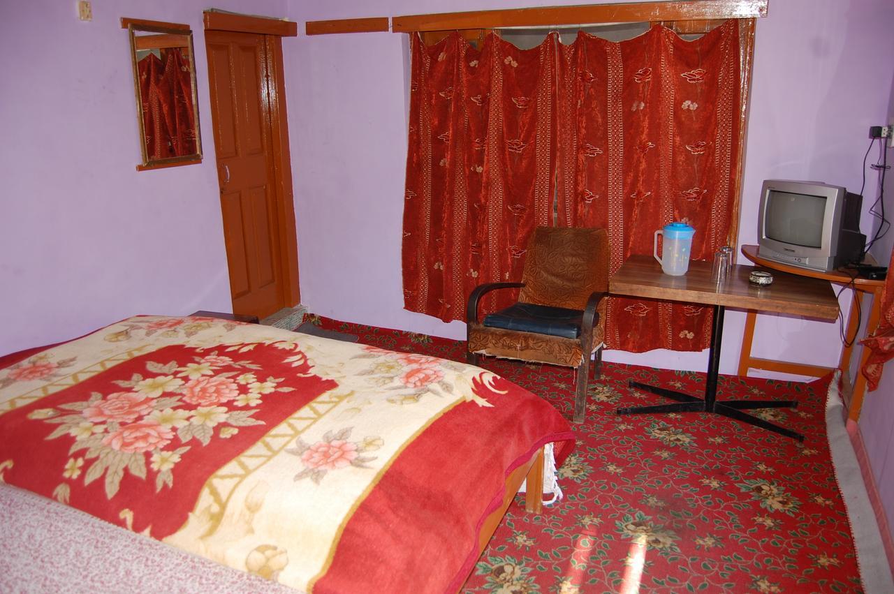 New Relax Inn, Pahalgam, 2 Km From Lidder Valley Exteriör bild